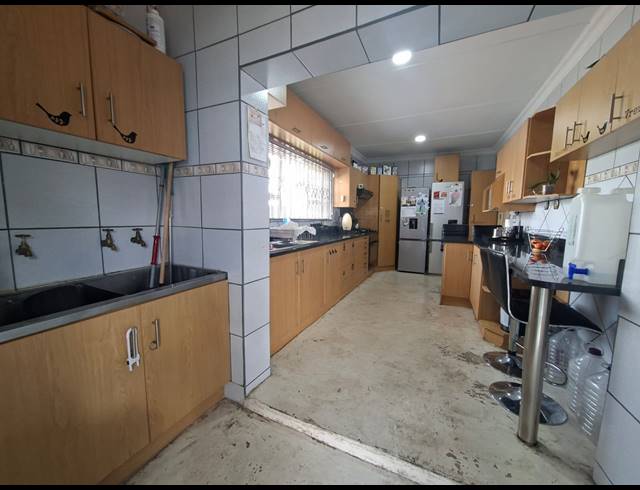 4 BEDROOM HOUSE FOR SALE IN VANDERBIJLPARK SE 1